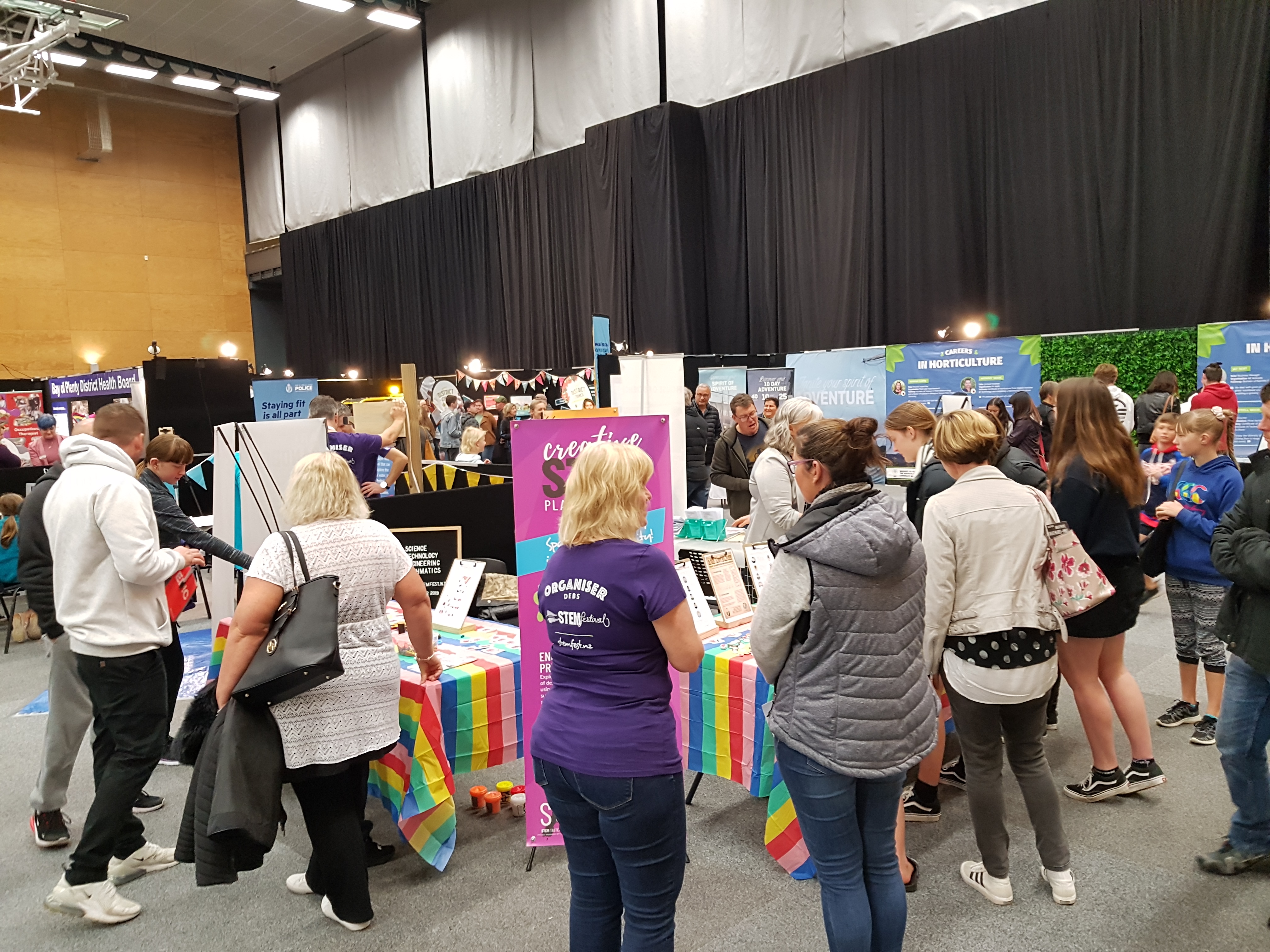 Excitement building for STEMFest at Canvas Career Expo | Tauranga STEM ...