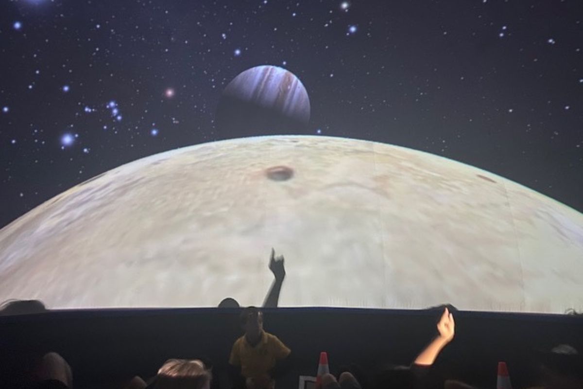 Planetarium – Exploring the Universe
